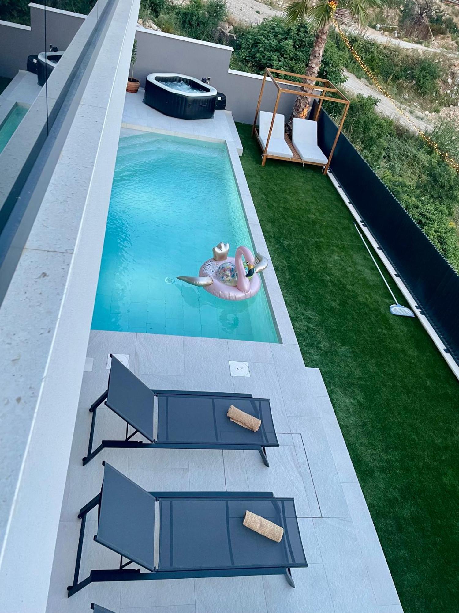 Villa 5 マカルスカ エクステリア 写真